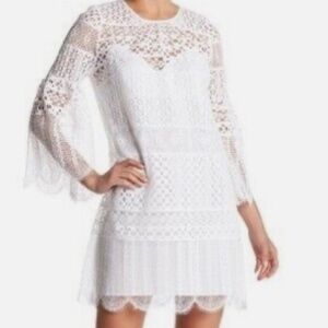 BCBGMAXAZRIA SCALLOP LACE BELL SLEEVE MINI DRESS SIZE S